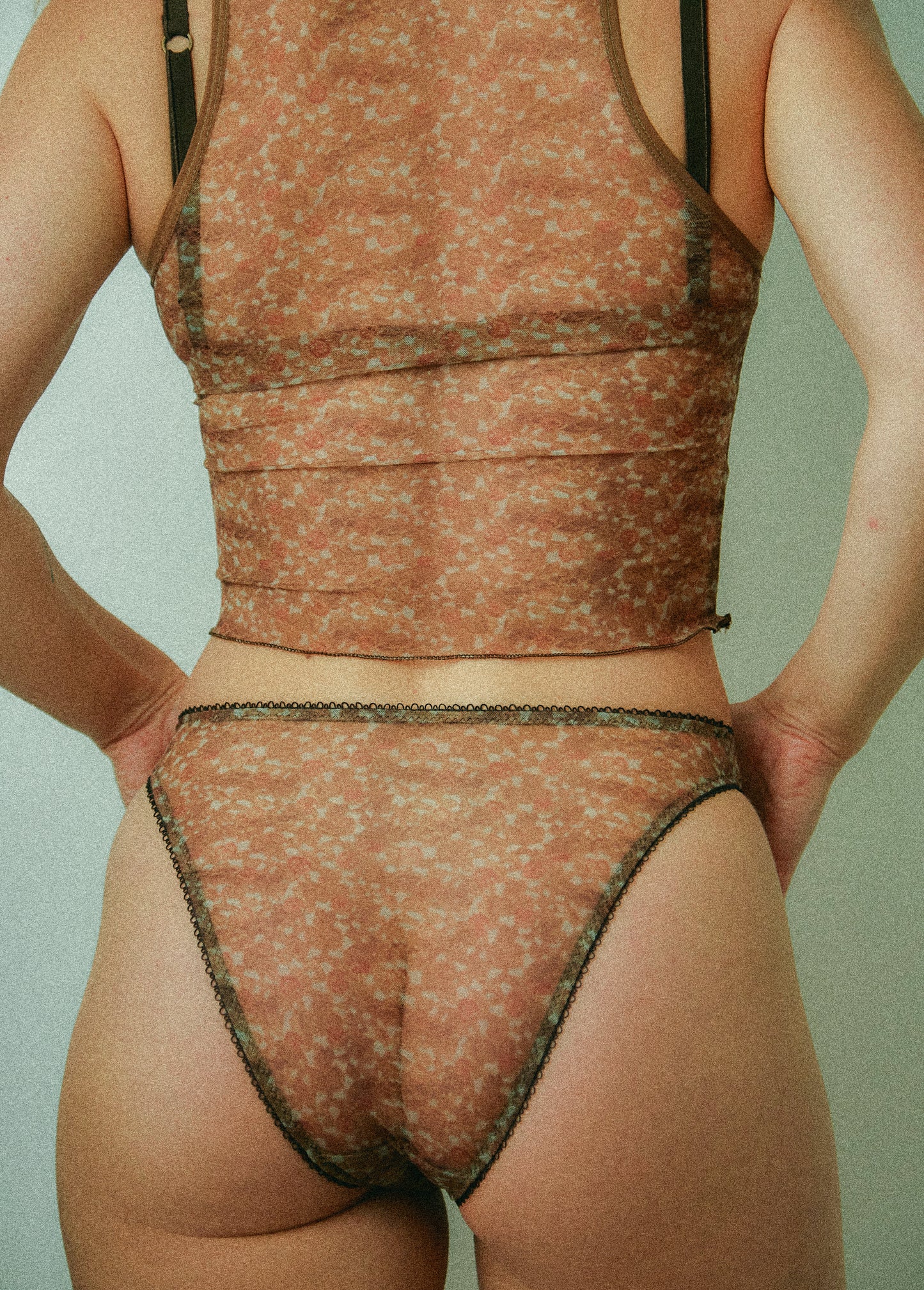 LACY MESH HIGH RISE