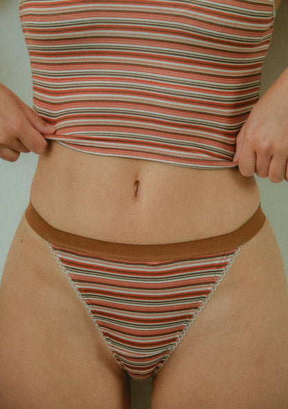 HENNA STRIPE SPORTY THONG